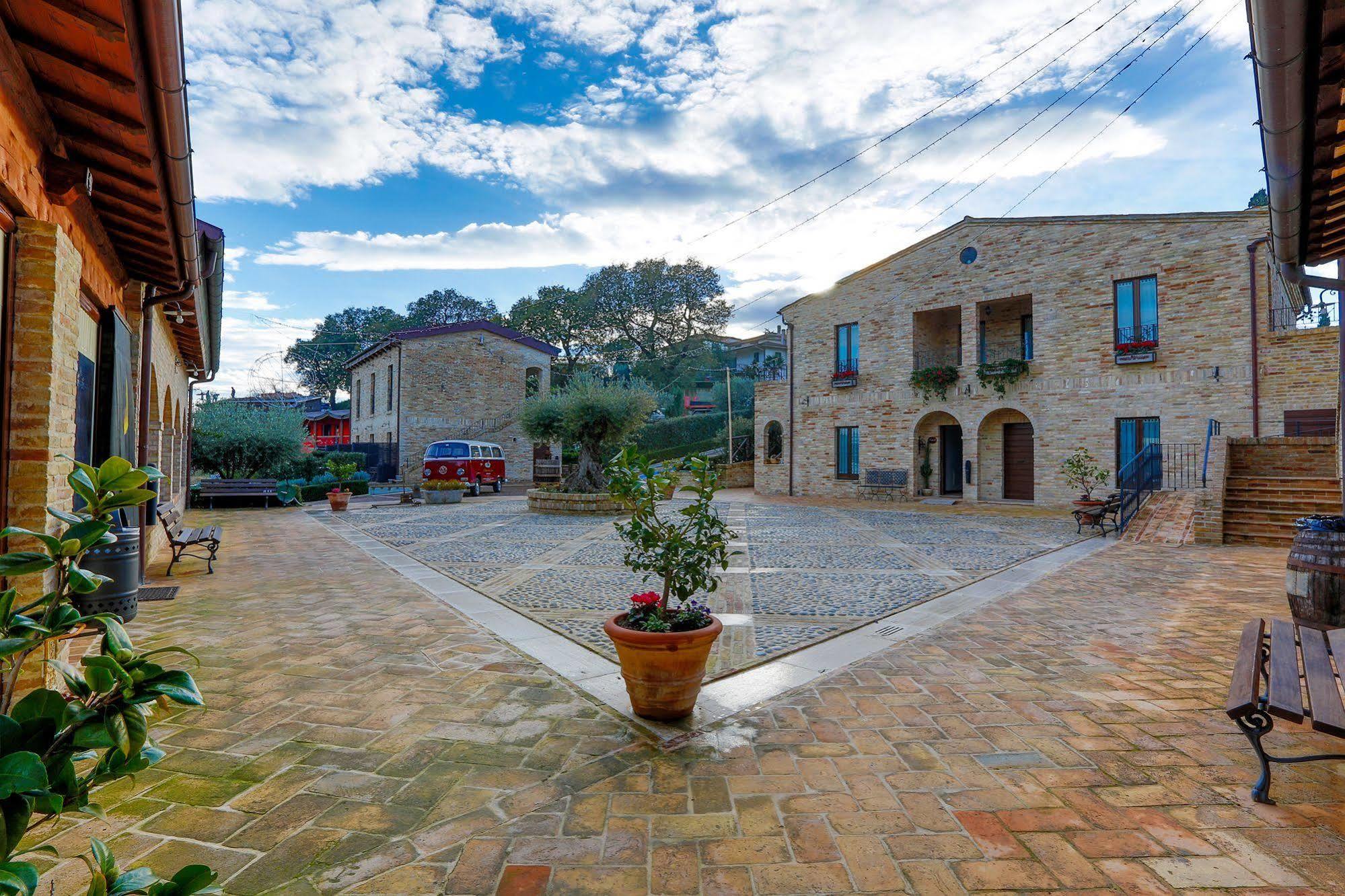Agriturismo Il Sapore Della Luna Monteprandone Eksteriør bilde