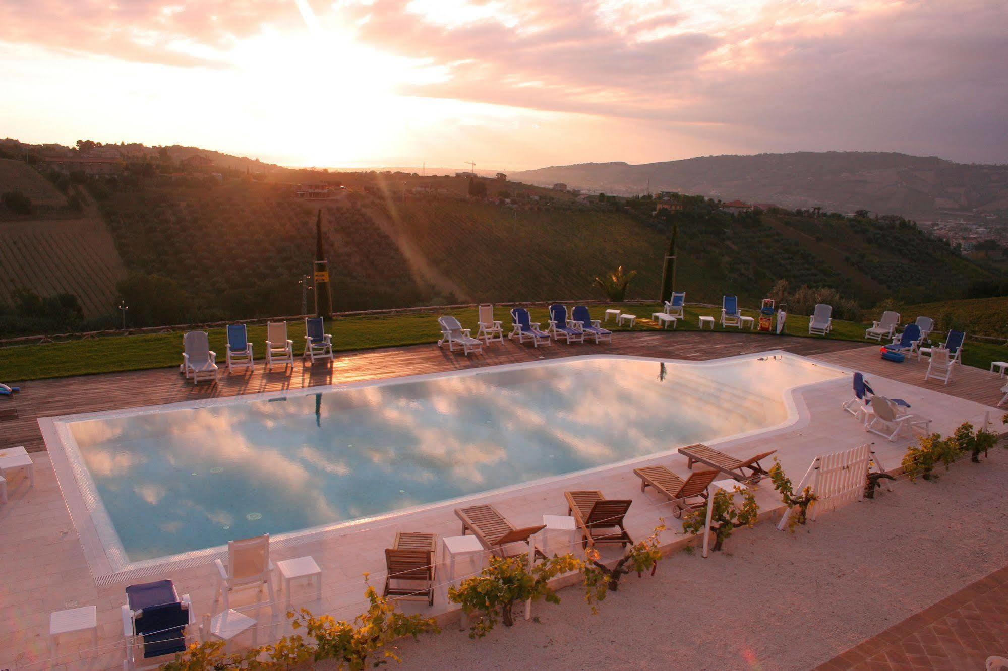 Agriturismo Il Sapore Della Luna Monteprandone Eksteriør bilde